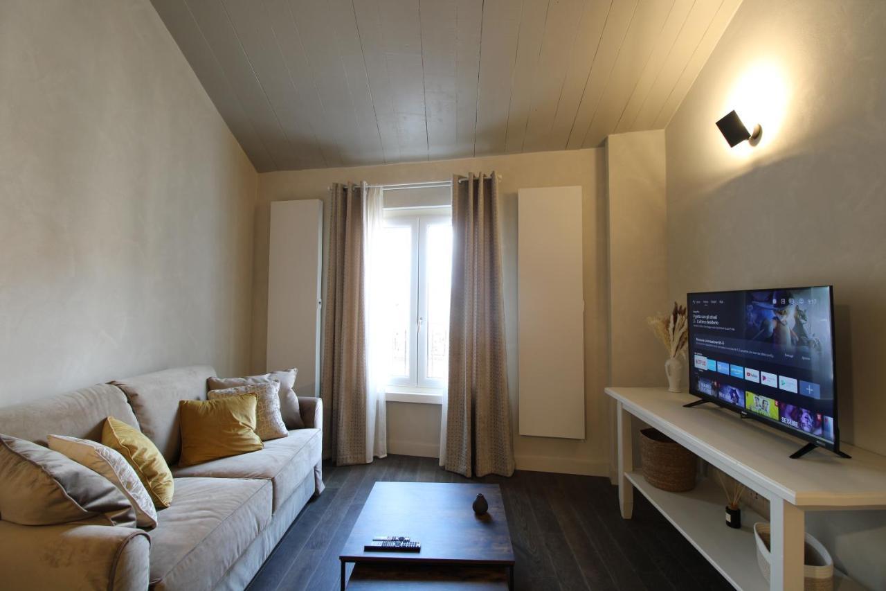 Elegant And Luxury Apartment @Altare Della Patria Рим Екстериор снимка