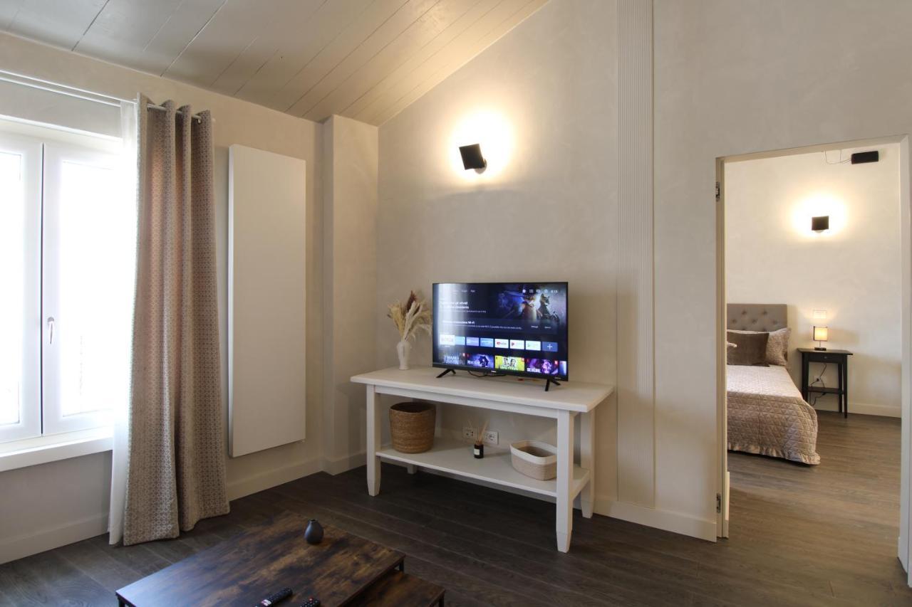 Elegant And Luxury Apartment @Altare Della Patria Рим Екстериор снимка
