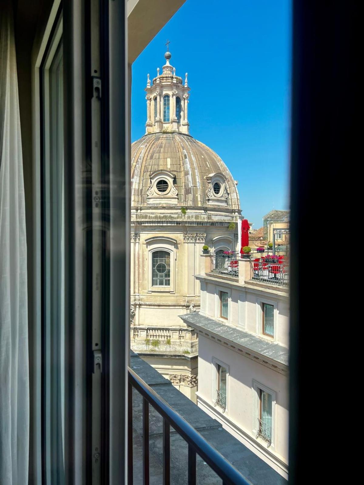 Elegant And Luxury Apartment @Altare Della Patria Рим Екстериор снимка