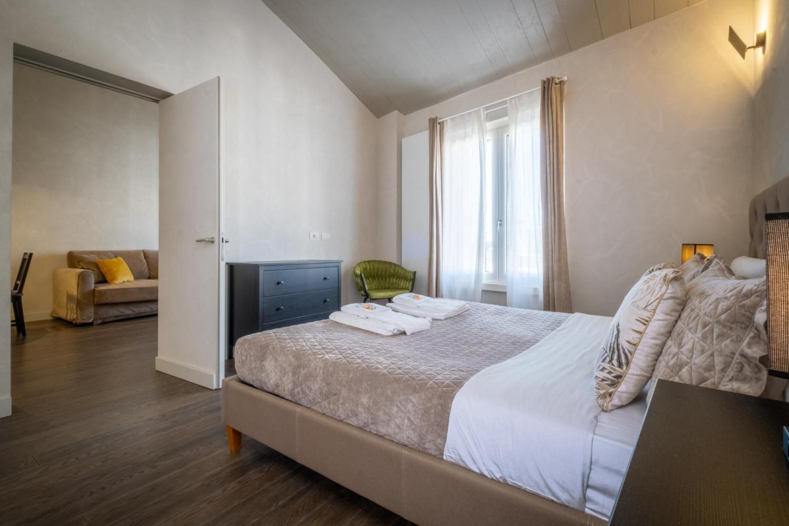 Elegant And Luxury Apartment @Altare Della Patria Рим Екстериор снимка