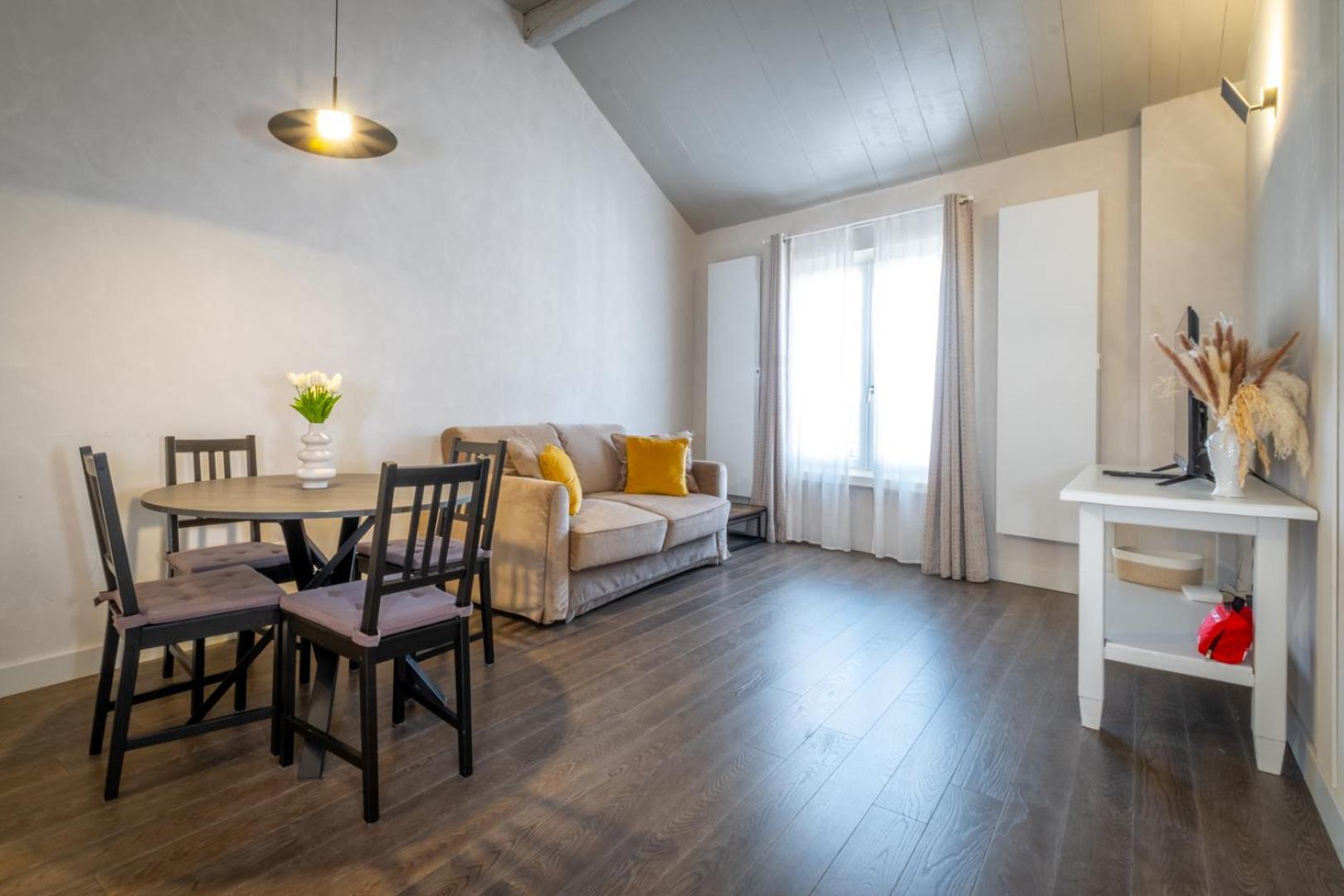 Elegant And Luxury Apartment @Altare Della Patria Рим Екстериор снимка